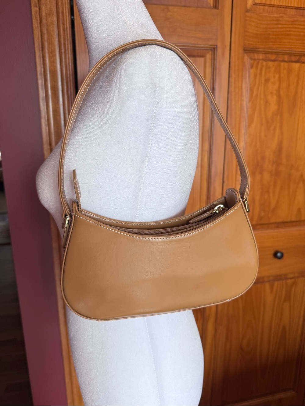 Liz Claiborne Camel Shoulder Bag - Picture 3 of 11